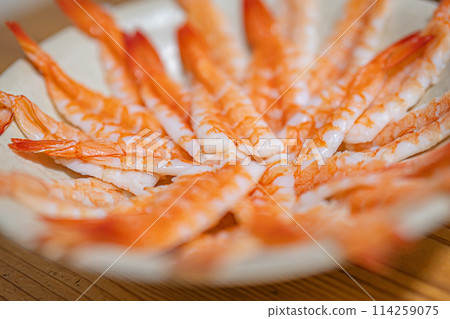 A huge amount of tasty shrimp 114259075