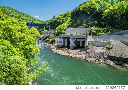 京都府宇治市新綠天瀨水壩 114260657