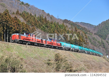 萬代西線 萬代熱海中山宿 JR Freight DD51-1027（吹田）+ DD51-833（門司） 114264532