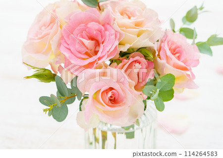 Pink rose and eucalyptus arrangement Pink rose and eucalyptus arrangement 114264583