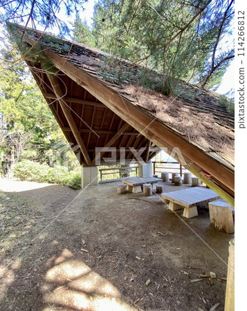 石屋山登山道休息處 石屋山登山道休息處 114266812