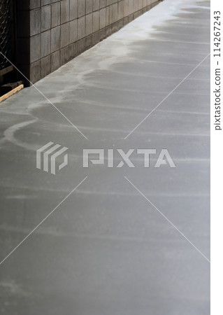 土樓混凝土表面（金色抹子飾面） 114267243