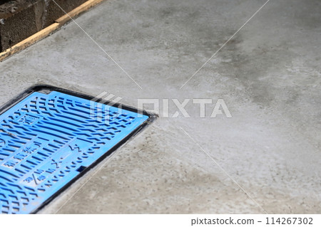 土樓混凝土表面（金色抹子飾面） 114267302