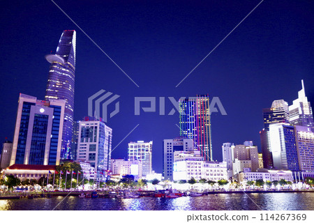 越南胡志明市西貢河夜景 114267369