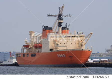 Icebreaker Shirase anchored in Yokohama Port Icebreaker Shirase anchored in Yokohama Port 114268974