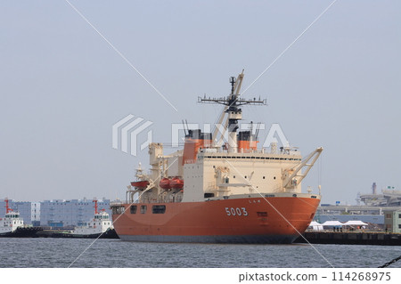 Icebreaker Shirase anchored in Yokohama Port Icebreaker Shirase anchored in Yokohama Port 114268975