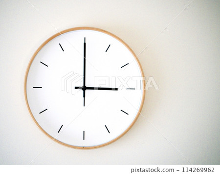 Isolated on white background Minimalist style wooden wall clock, showing time at 3.00 or 15.00 114269962