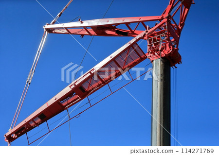 All-terrain cranes (self-propelled cranes) 114271769