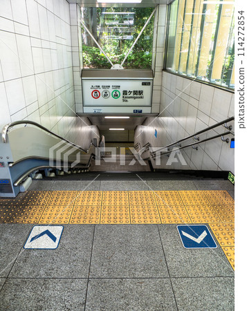 Tokyo Metro "Kasumigaseki Station" B3a Exit 114272854