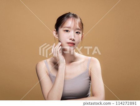 Women's beauty image, skin care, cosmetics, hair removal salon Women's beauty image, skin care, cosmetics, hair removal salon 114272891