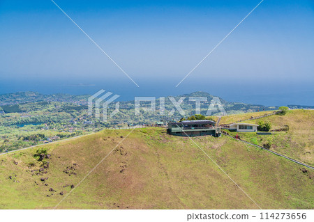 （靜岡縣）鮮綠的大室山、山頂火山口 114273656