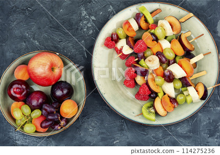 Fruit sweet kebabs. 114275236