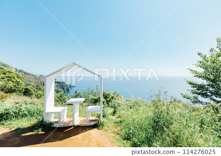 [Shizuoka Prefecture] ACAO FOREST in Atami: A photogenic spot for social media: Frame House 114276025
