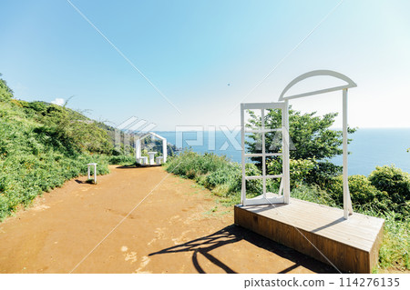 [Shizuoka Prefecture] ACAO FOREST in Atami: A photogenic spot for social media: Photo frame door 114276135