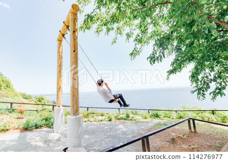 [靜岡縣] 熱海 ACAO FOREST - SNS拍照地點 - 享受飛鞦韆的男人 114276977