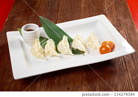 Chinese dumplings Jiaozi Chinese dumplings Jiaozi 114279384