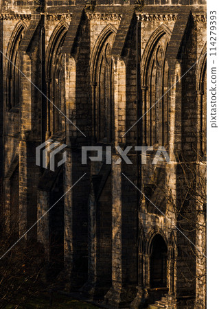 Exterior View of Glasgow Cathedral 114279393