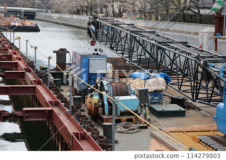 Dredging work on Oyoko River in Koto Ward 114279803