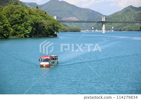 Yamba吾妻湖周邊觀光的水陸兩用巴士(Yamba Nyagaten) Yamba吾妻湖周邊觀光的水陸兩用巴士(Yamba Nyagaten) 114279834