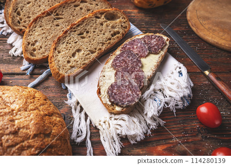 Delicious salami sandwich 114280139