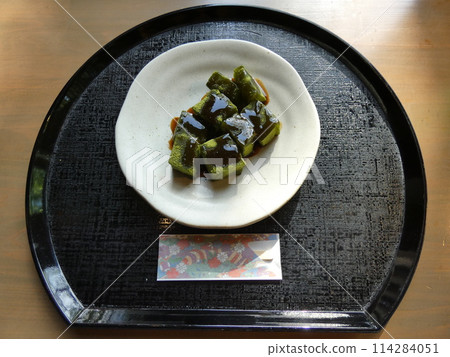 抹茶蕨麻糬(加黑糖漿) 抹茶蕨麻糬(加黑糖漿) 114284051