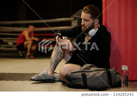 Texting in smartphone after training Texting in smartphone after training 114285241