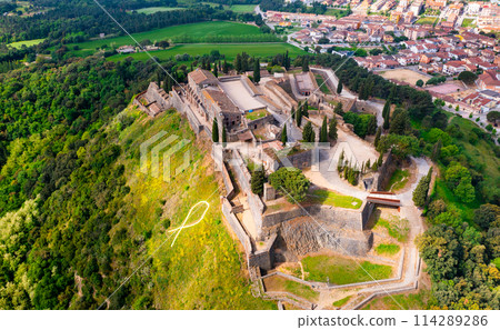 Top view of medieval castle of Hostalric. Spain 114289286