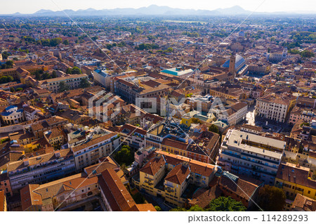 Aerial view of Padua cityscape with buildings and streets 114289293