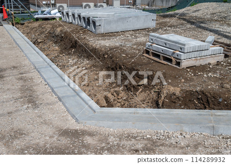 Urban drainage system delivered to the construction site Urban drainage system delivered to the construction site 114289932