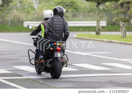有執照的汽車駕駛學校 有執照的汽車駕駛學校 114290007