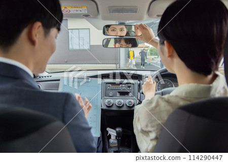 License car driving school mirror adjustment License car driving school mirror adjustment 114290447