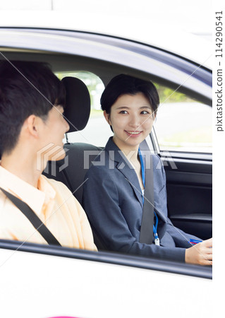 有執照的汽車駕駛學校 114290541
