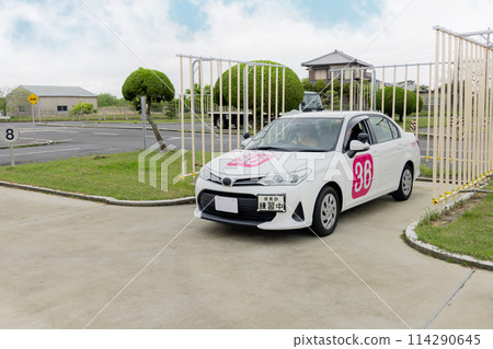 執照汽車駕駛學校車庫 執照汽車駕駛學校車庫 114290645
