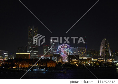 Minatomirai seen from Oosan Bridge Minatomirai seen from Oosan Bridge 114292842
