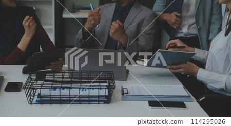 Team of business people working together in the meeting room office, teamwork background charts and graphs banner, double exposure successful teamwork,business planning concept. 114295026