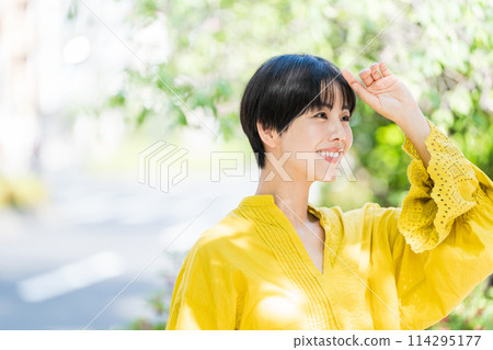 Women's beauty image 114295177