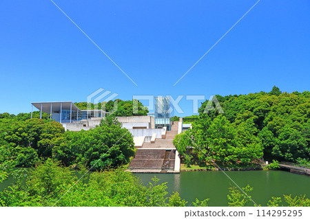 愛知縣岡崎市岡崎市美術館風景 愛知縣岡崎市岡崎市美術館風景 114295295