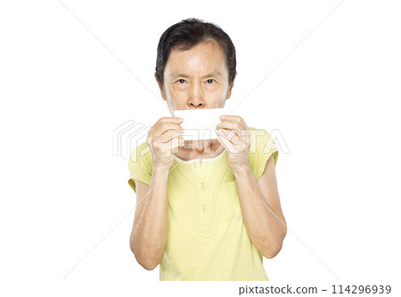 Asian old woman to prevent coughing and sneezing Asian old woman to prevent coughing and sneezing 114296939