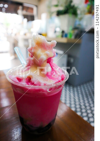 shave ice or snowflake ice or milk and jelly, jelly milk tea with sugar topping or milk with jelly shave ice or snowflake ice or milk and jelly, jelly milk tea with sugar topping or milk with jelly 114297491