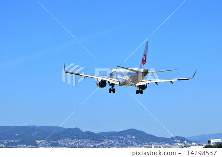 Osaka International Airport JAL Airplane Landing Ready Senri Kawajiri Osaka International Airport JAL Airplane Landing Ready Senri Kawajiri 114298537