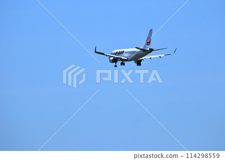 Osaka International Airport JAL Airplane Landing Ready Senri Kawajiri Osaka International Airport JAL Airplane Landing Ready Senri Kawajiri 114298559