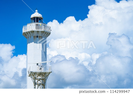 沖繩縣宮古島市海島天堂暑假早晨雲彩帕納裡礁石平安名崎燈塔珊瑚礁東平安名崎 沖繩縣宮古島市海島天堂暑假早晨雲彩帕納裡礁石平安名崎燈塔珊瑚礁東平安名崎 114299947