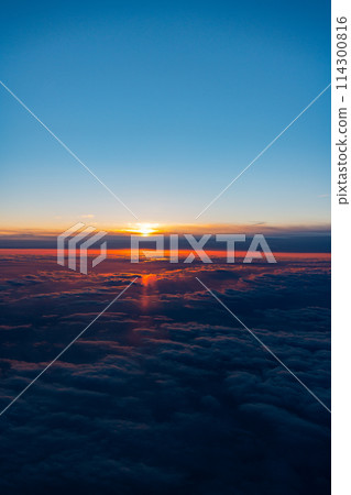 飛行中度假村引擎觀光旅行飛機海翼座椅入境窗口日出日落 114300816