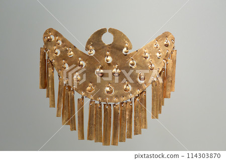 Pre-Columbian gold artifact in the Museo del Oro. Famous Gold Museum, Bogota, Colombia. 114303870