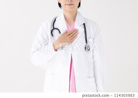 中年婦女,白大褂,不露臉 中年婦女,白大褂,不露臉 114303983