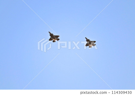 An F-35A participating in joint Japan-U.S. training at the Japan Air Self-Defense Force Tsuiki Base in Fukuoka Prefecture. 114309430