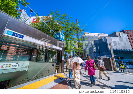 Tokyo cityscape in Japan View of Ginza station in front of Sukiyabashi crossing and direction of Ginza 4-chome 114310815