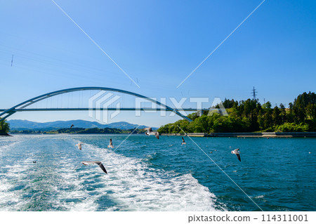 Oshima Cruise, Kesennuma City, Miyagi Prefecture 114311001