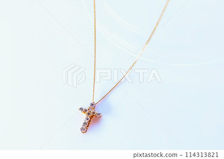 18k gold diamond cross pendant 18k gold diamond cross pendant 114313821