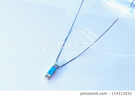 鉑藍色托帕石吊墜 鉑藍色托帕石吊墜 114313832